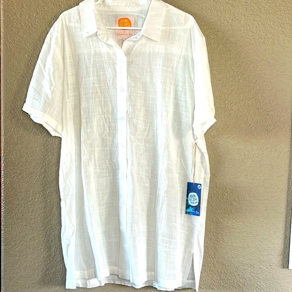 Lucky We Live in Hawaii x Goldfish Kiss Button Down Top - Picture 1 of 9